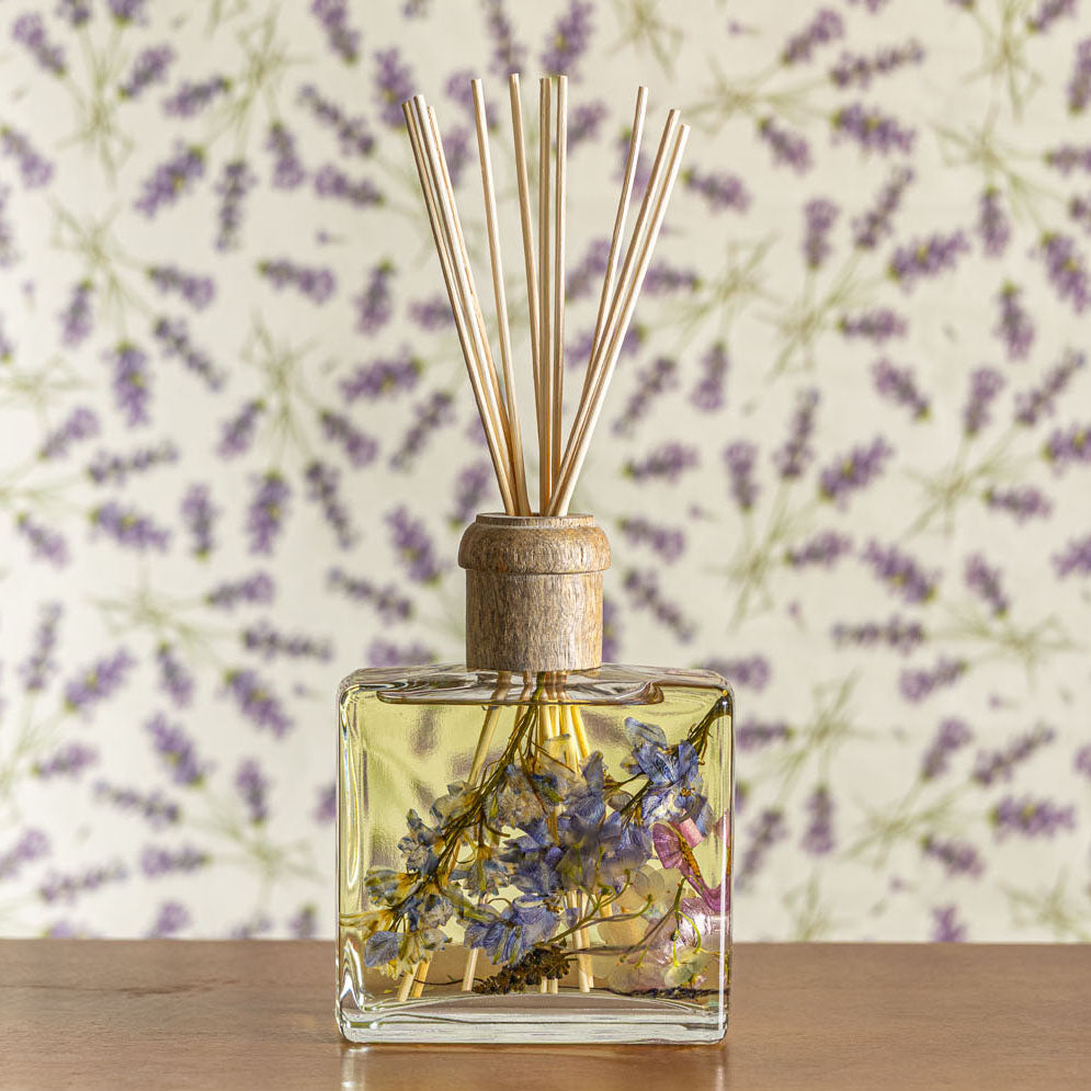 Signature Botanical Reed Diffuser - Roman Lavender