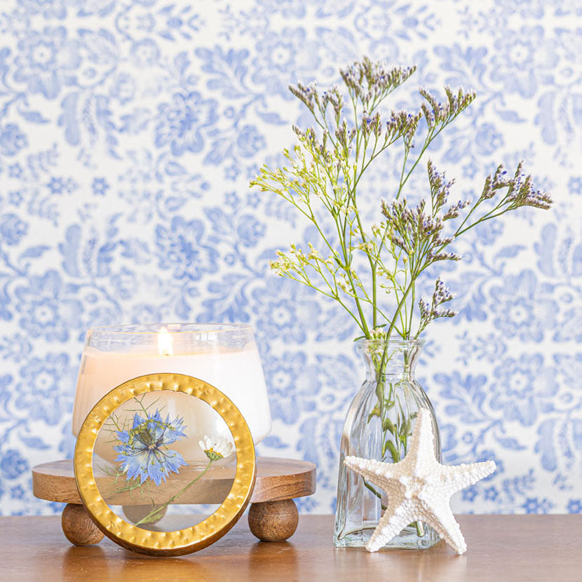 Accent Pressed Floral Candle - Accent Pressed Floral Candle - Sea Salt Mist