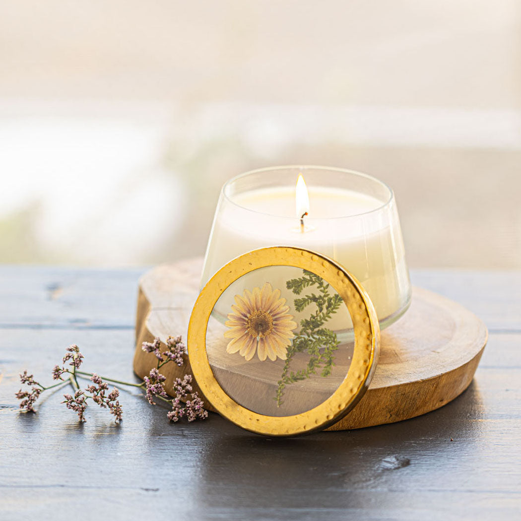 Accent Pressed Floral Candle - Vanilla Rain